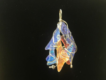 Color Tour Sterling Silver wrap pendant with 18'' sterling silver chain